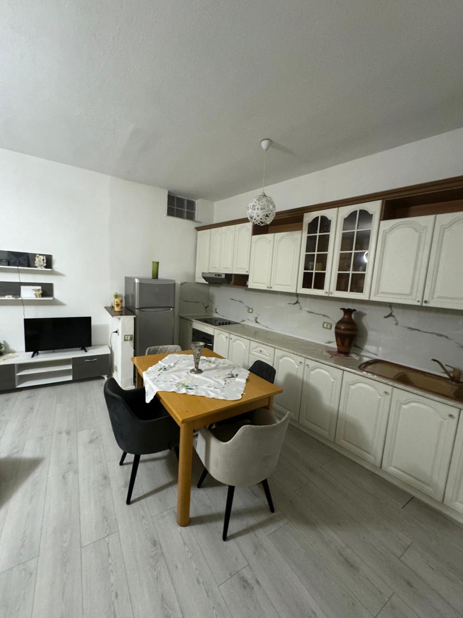 Center Of Tirana Apartment מראה חיצוני תמונה